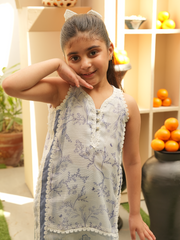 Little Ariana